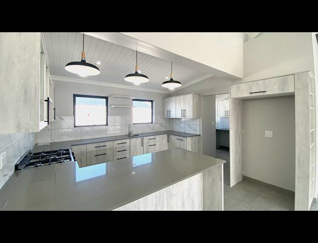3 BEDROOM HOUSE FOR SALE IN ATLANTIC SANDS PRIVATE ESTATE